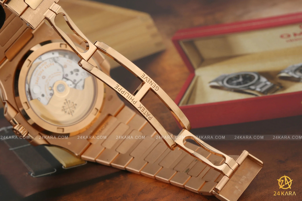 Đồng hồ Patek Philippe 5711/1R-001