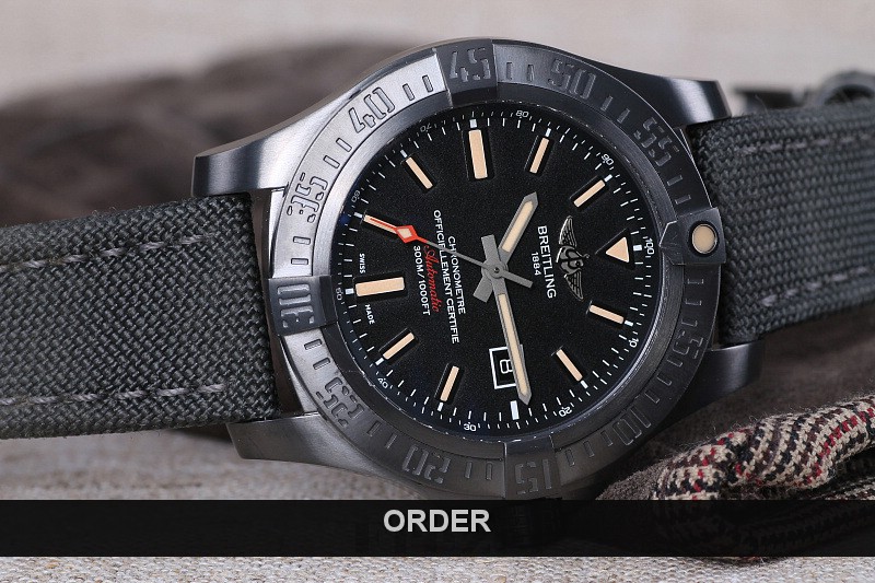 dong_ho_breitling_avenger_blackbird_black_titanium_v17310