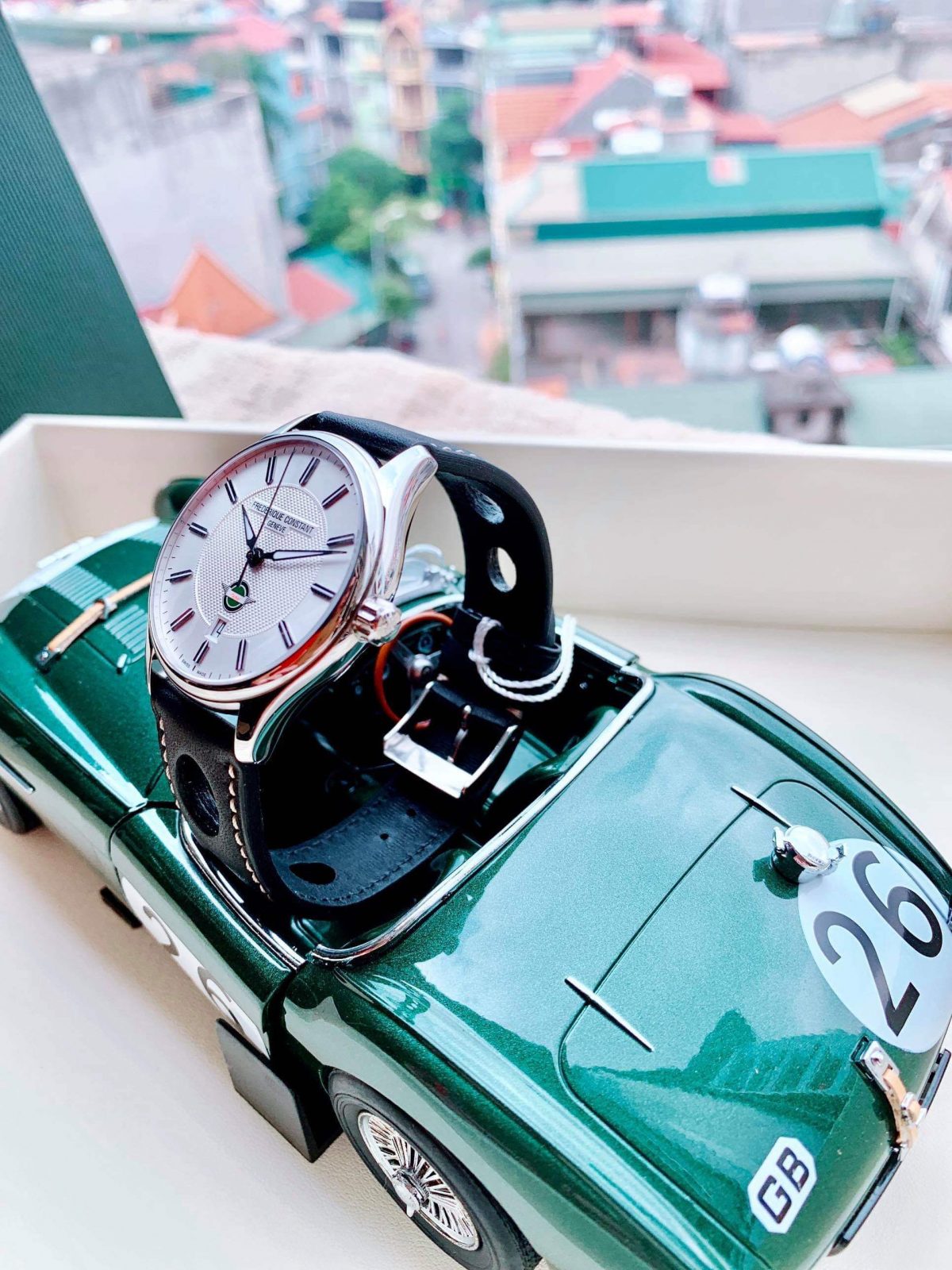 frederiqueconstant303hs5b6281200x1600