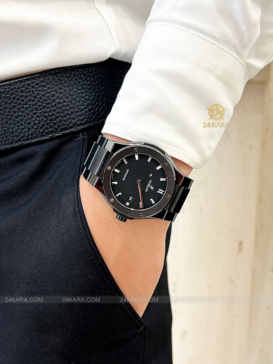 Đồng hồ Hublot Classic Fusion 42 Black Magic Bracelet 548.CM.1170.CM Vỏ Dây Gốm - Lướt