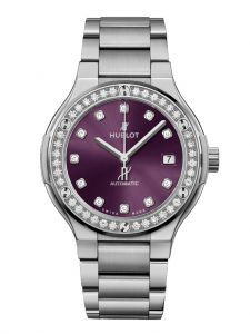 Đồng hồ Hublot Classic Fusion Titanium Purple Diamonds Bracelet 568.NX.897V.NX.1204