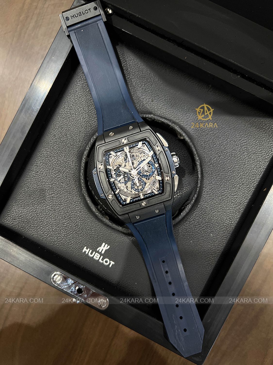 Đồng hồ Hublot Spirit of Big Bang Ceramic Blue 641.CI.7170.LR - Lướt