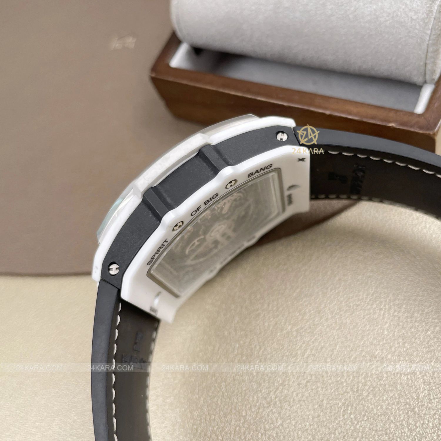 Đồng hồ Hublot Spirit of Big Bang White Ceramic