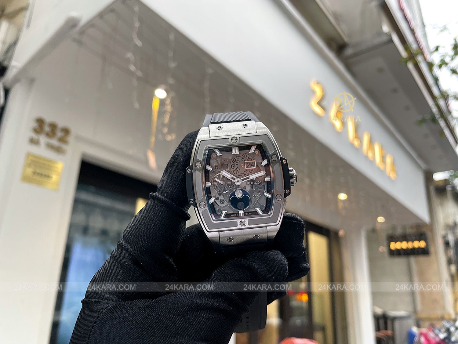 Đồng hồ Hublot Spirit of Big Bang Moonphase Titanium 647.NX.1137.RX - Lướt