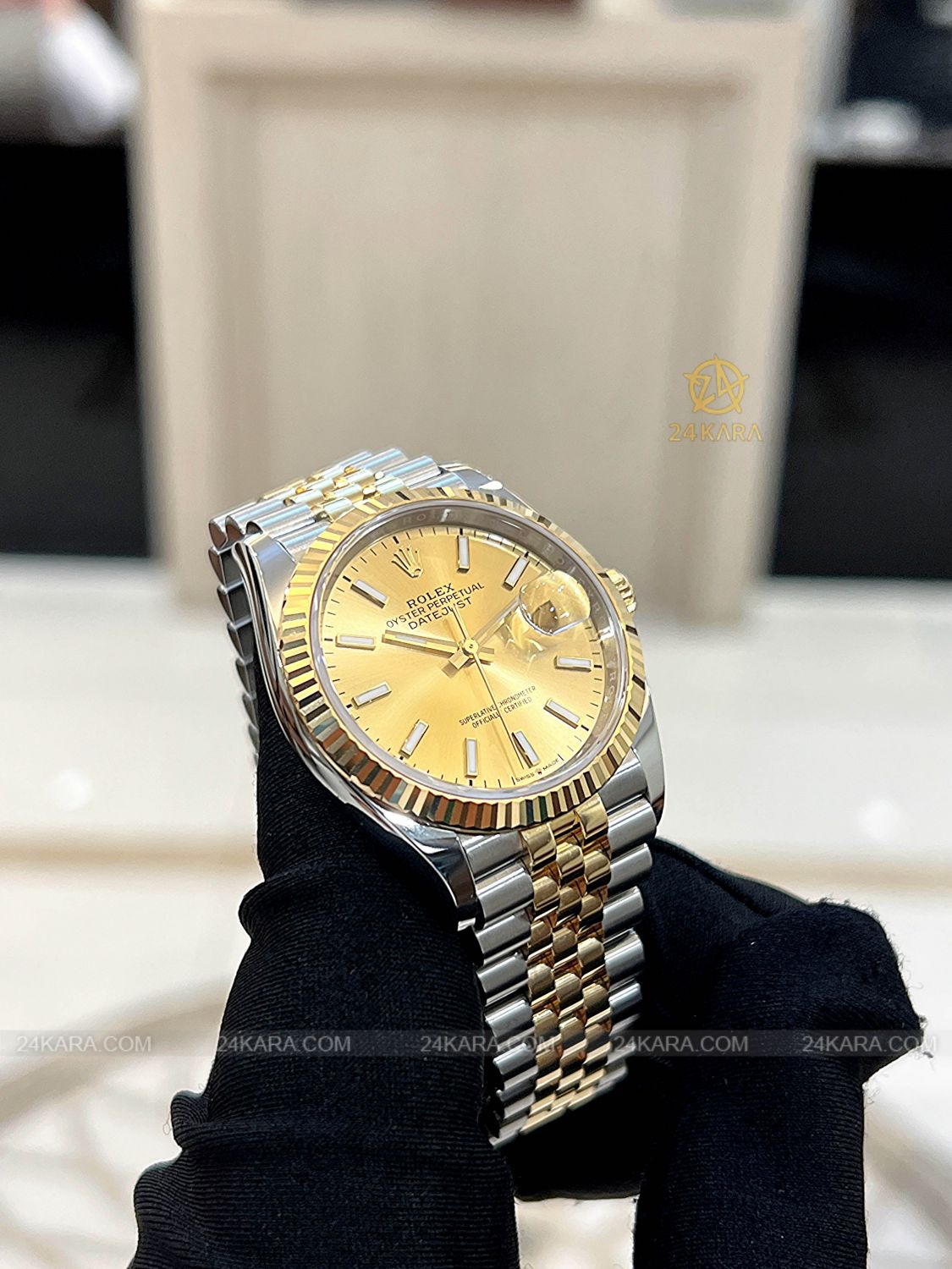 Đồng hồ Rolex Datejust 36 M126233-0015 126233-0015 Demi Vàng Kim Mặt Champagne Cọc Dạ Quang - Unworn