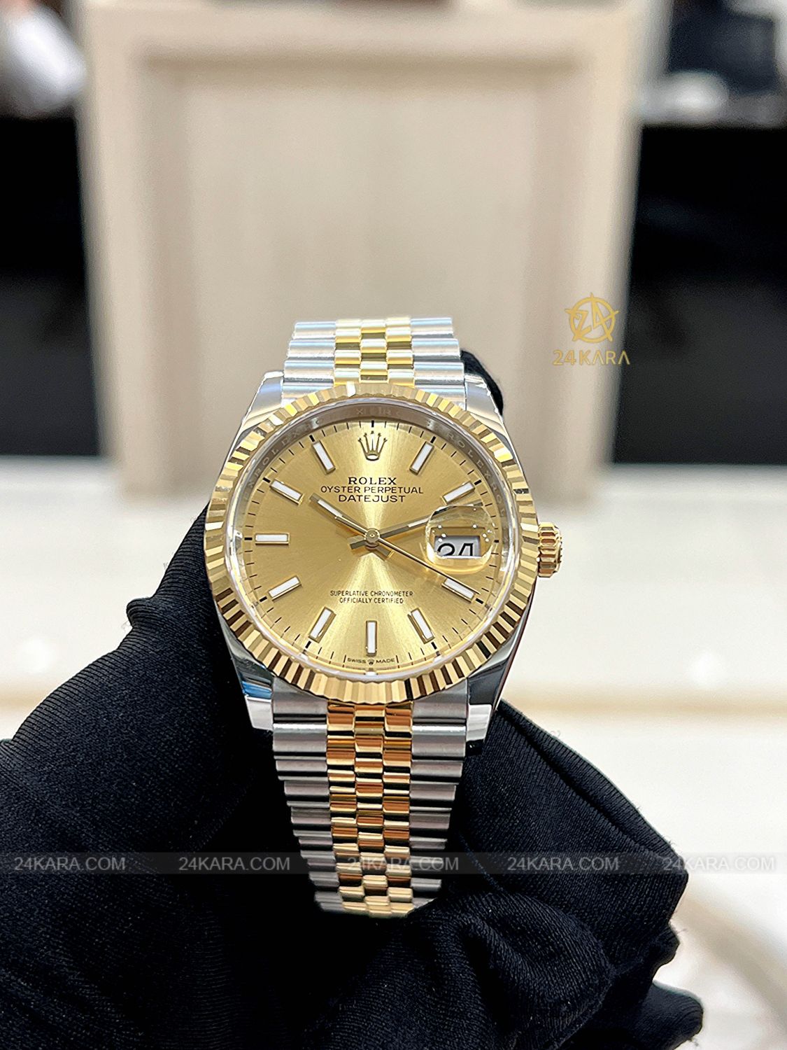 Đồng hồ Rolex Datejust 36 M126233-0015 126233-0015 Demi Vàng Kim Mặt Champagne Cọc Dạ Quang - Unworn