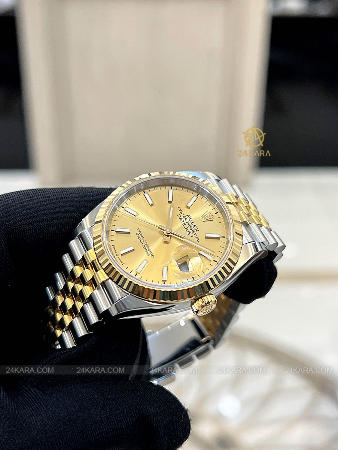 Đồng hồ Rolex Datejust 36 M126233-0015 126233-0015 Demi Vàng Kim Mặt Champagne Cọc Dạ Quang - Unworn