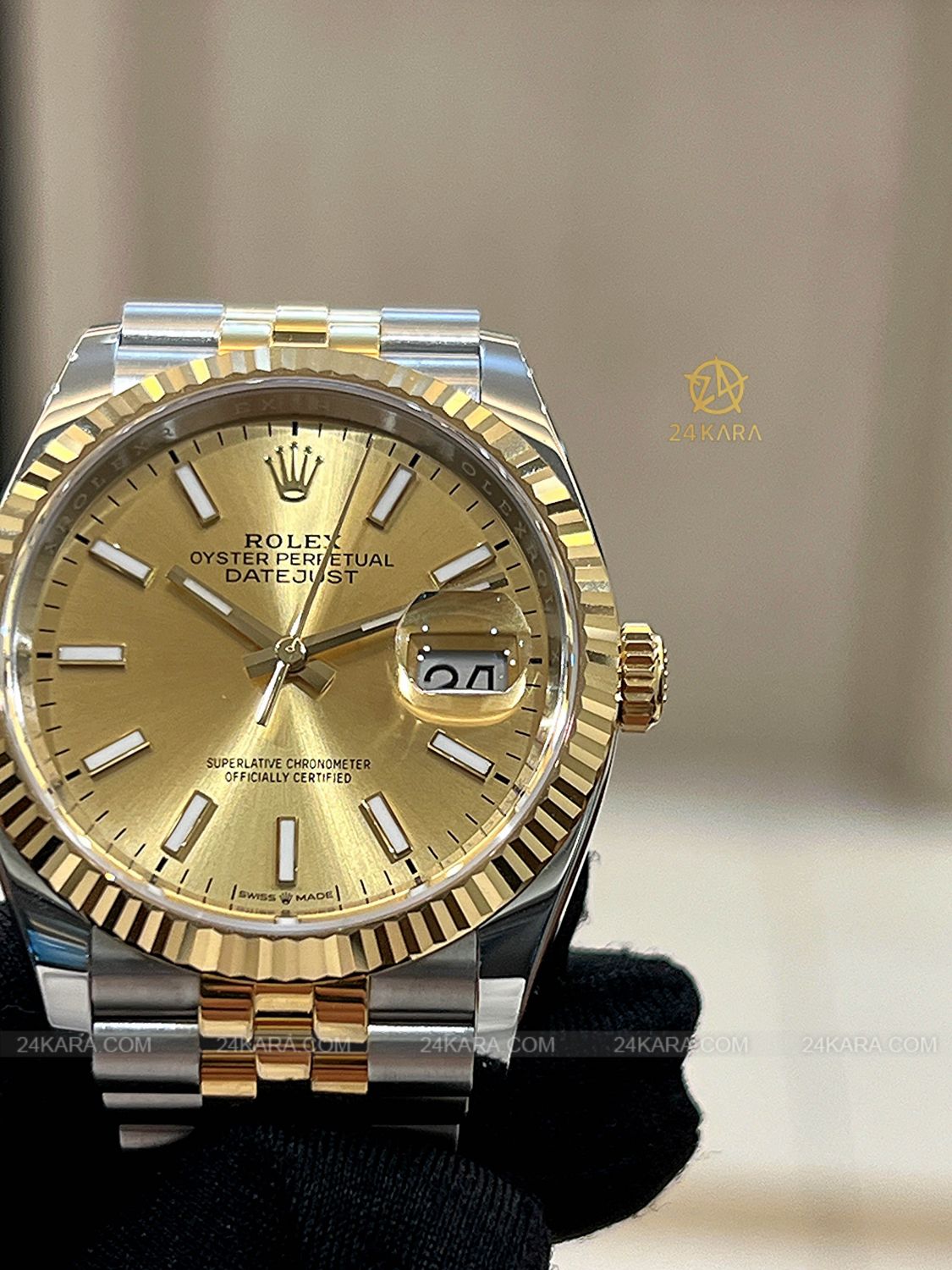 Đồng hồ Rolex Datejust 36 M126233-0015 126233-0015 Demi Vàng Kim Mặt Champagne Cọc Dạ Quang - Unworn