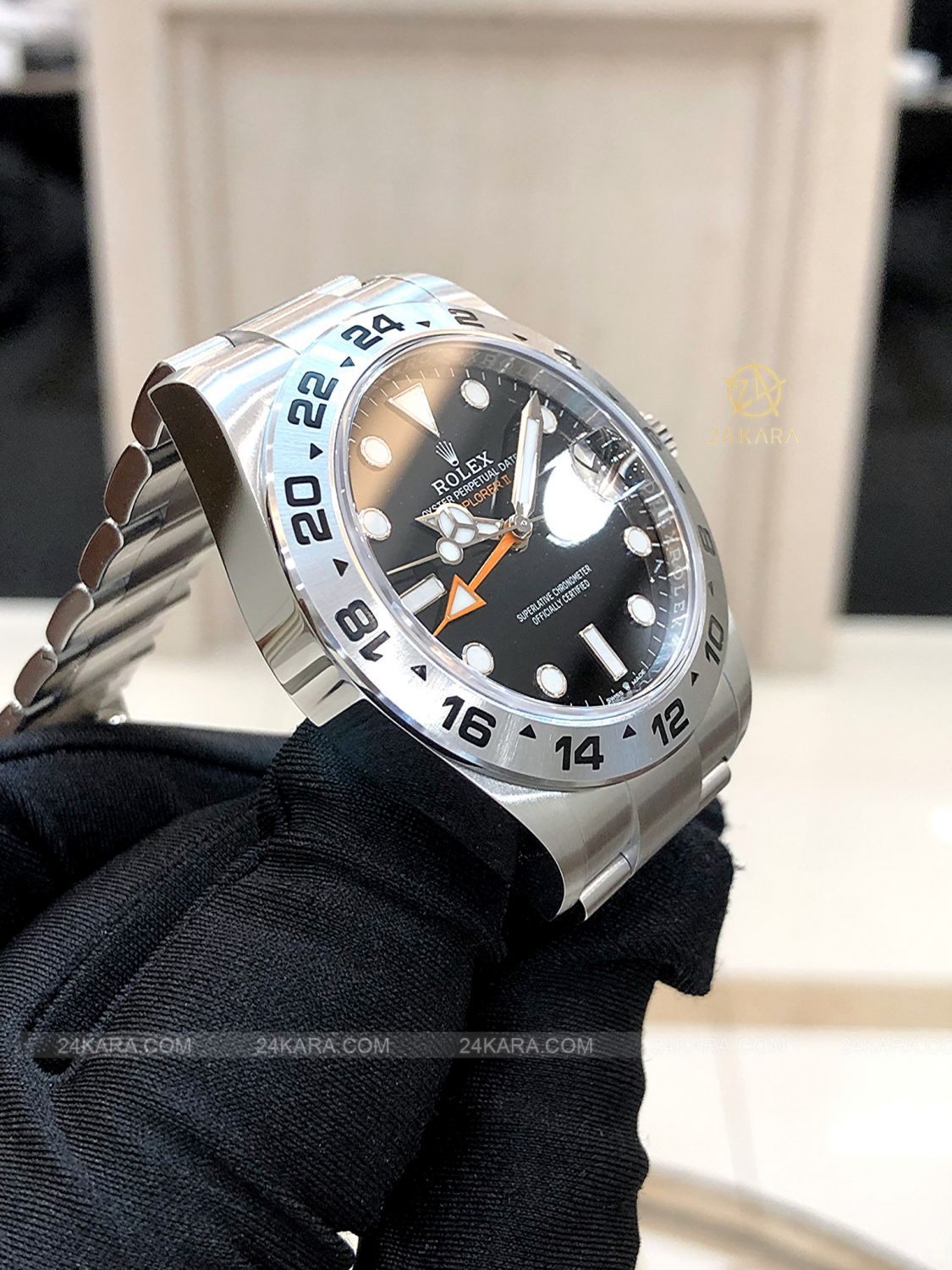 Đồng hồ Rolex Explorer II M226570-0002