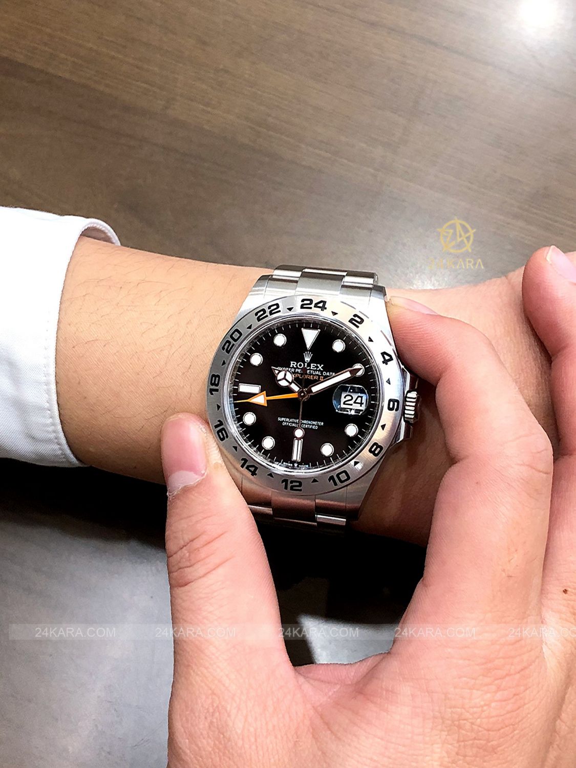 Đồng hồ Rolex Explorer II M226570-0002