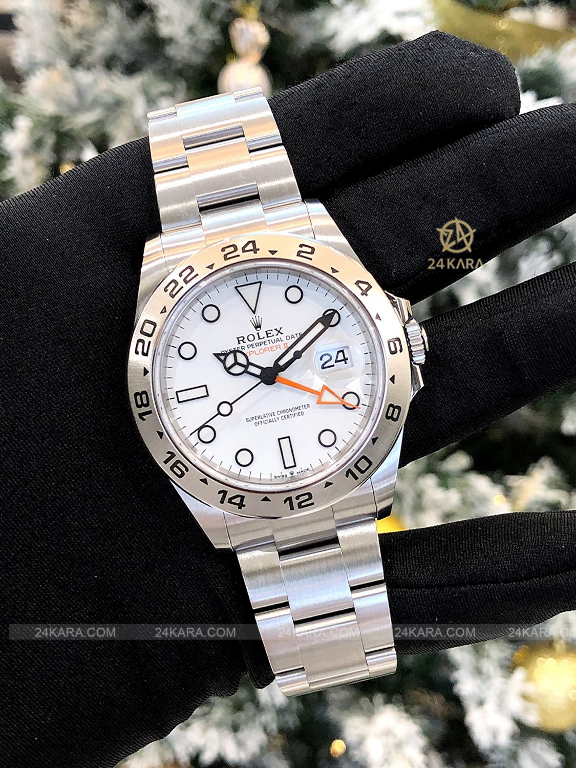 Đồng hồ Rolex Explorer II 226570-0001