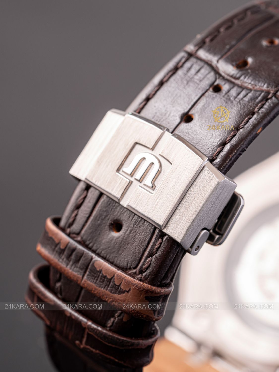 Đồng hồ Maurice Lacroix Aikon AI6008-SS001-331-1 Mặt Số Nâu Xám Automatic Date - lướt