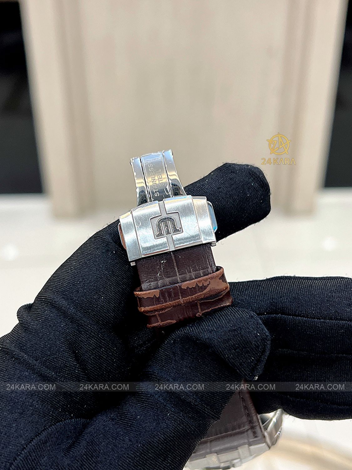 Đồng hồ Maurice Lacroix Aikon AI6008-SS001-331-1 Mặt Số Nâu Xám Automatic Date - lướt