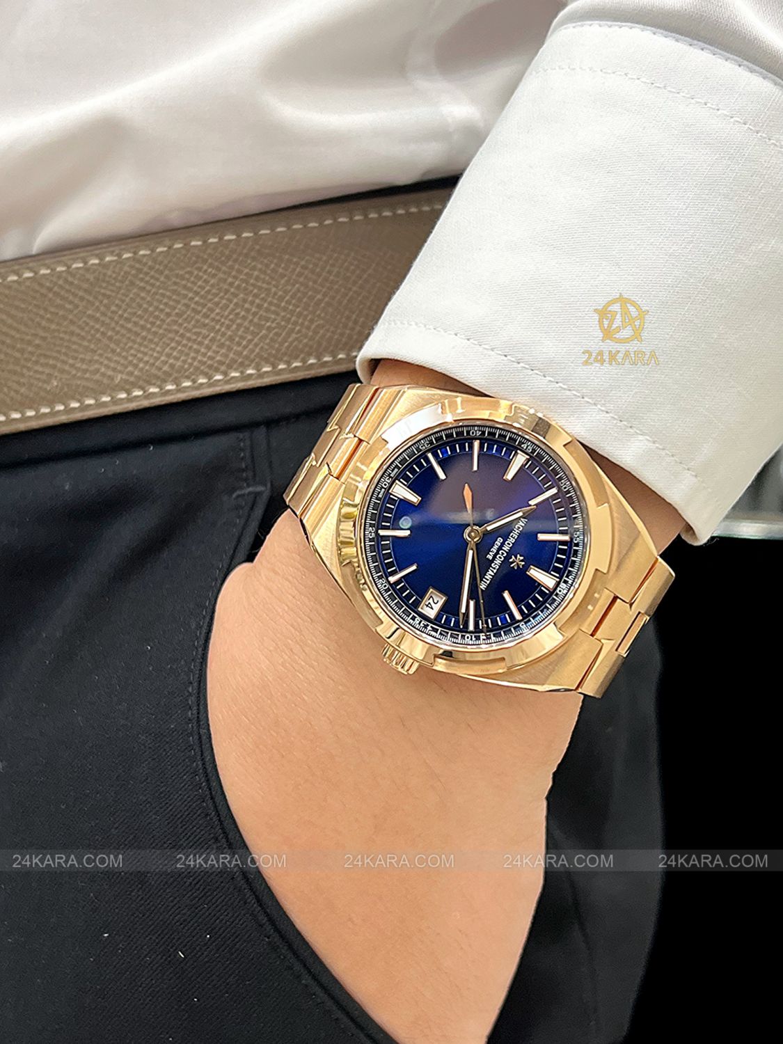 ng h Vacheron Constantin Overseas 4500V 110R B705