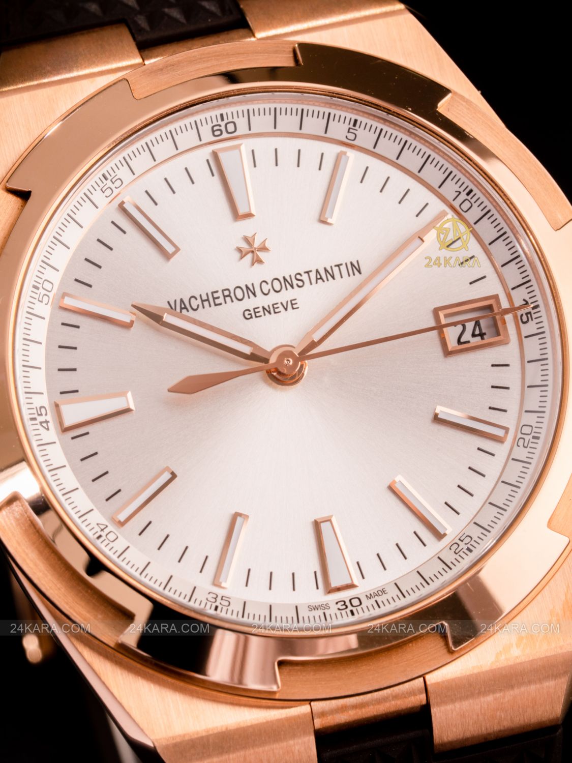 Đồng hồ Vacheron Constantin Overseas 41 Rose Gold 18K 4500V/000R-B127 mặt số trắng, dây da và dây cao su nâu