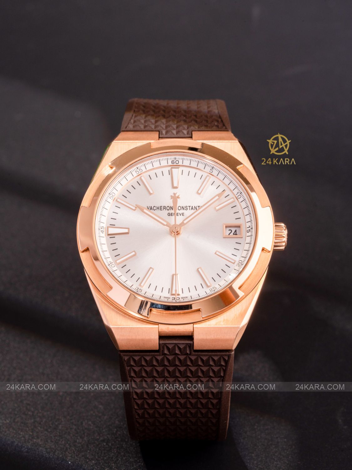 Đồng hồ Vacheron Constantin Overseas 41 Rose Gold 18K 4500V/000R-B127 mặt số trắng, dây da và dây cao su nâu