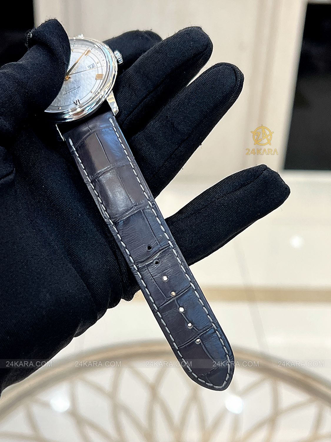 Đồng hồ Omega De Ville Prestige 424.13.40.20.02.005 39.5 Steel Mặt Lụa Chronometer - Lướt