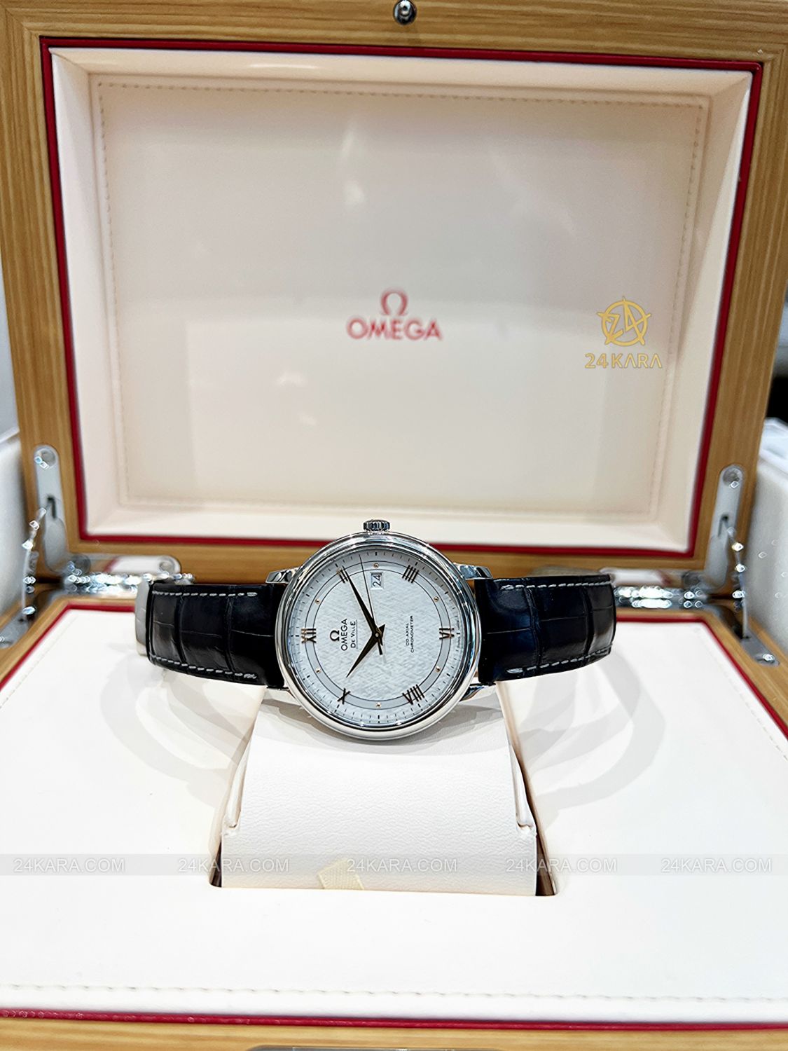 Đồng hồ Omega De Ville Prestige 424.13.40.20.02.005 39.5 Steel Mặt Lụa Chronometer - Lướt
