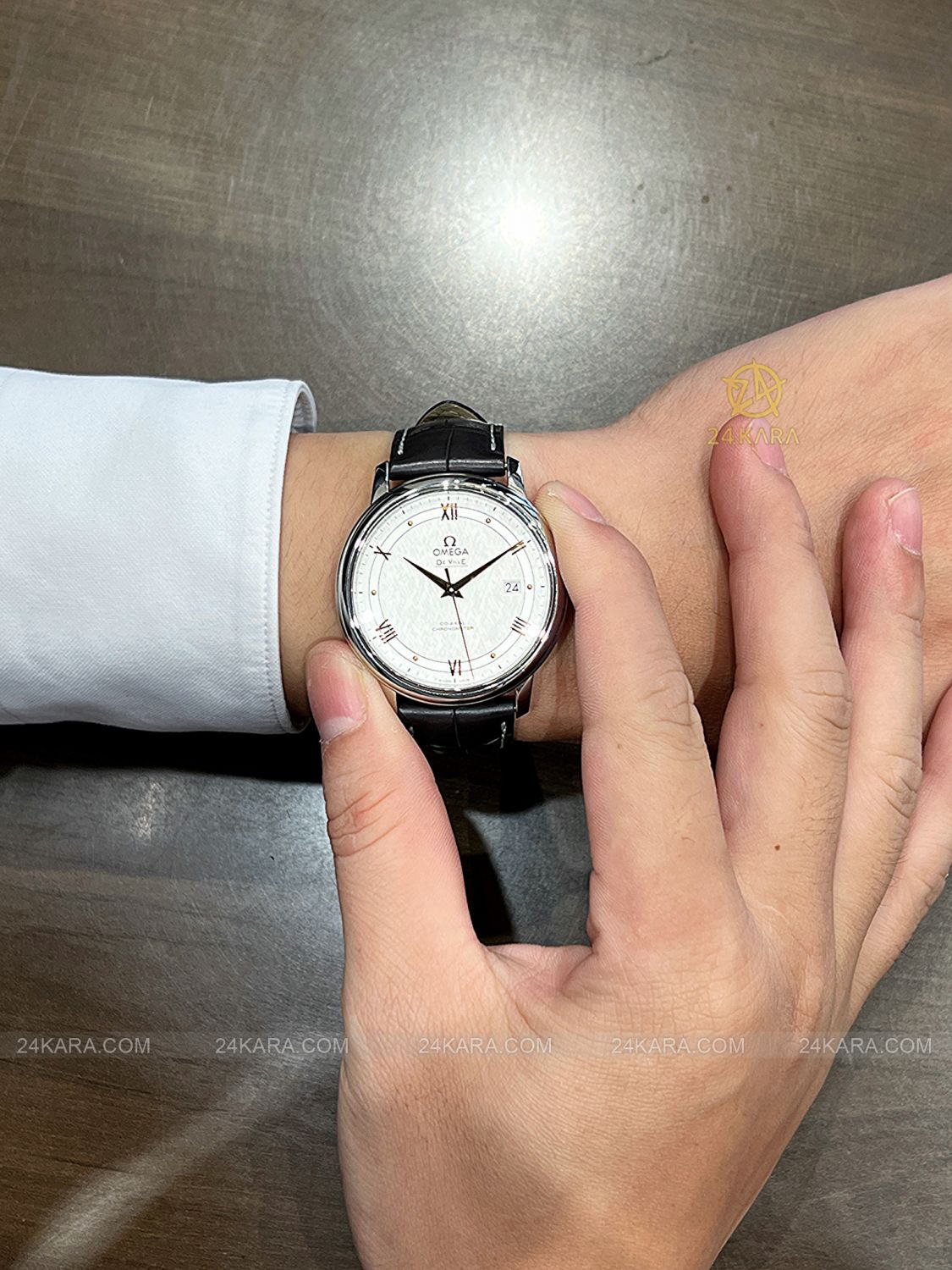 Đồng hồ Omega De Ville Prestige 424.13.40.20.02.005 39.5 Steel Mặt Lụa Chronometer - Lướt