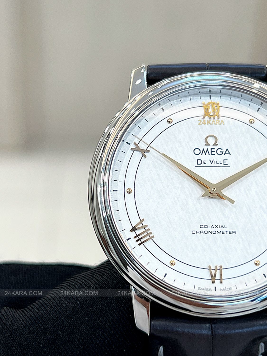 Đồng hồ Omega De Ville Prestige 424.13.40.20.02.005 39.5 Steel Mặt Lụa Chronometer - Lướt