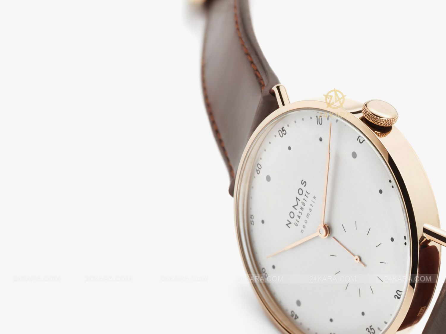 Nomos 1180 top