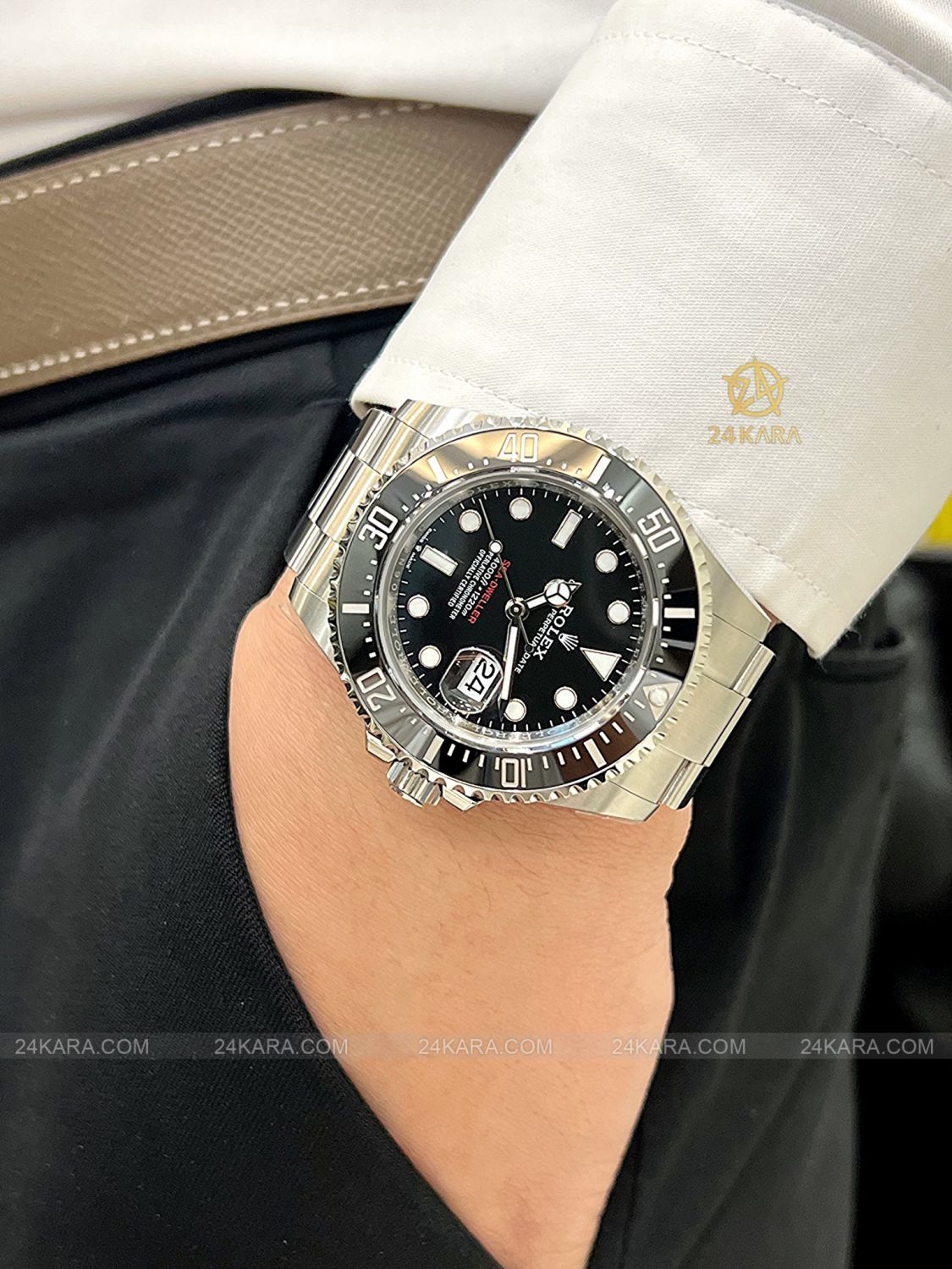Đồng hồ Rolex Sea-Dweller M126600-0002 Oystersteel