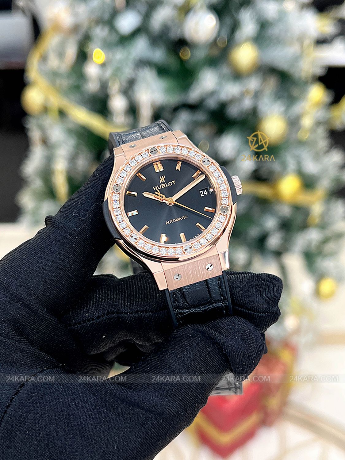 Đồng hồ Hublot Classic Fusion King Gold Diamonds 38 565.OX.1480.LR.1204 Dây da