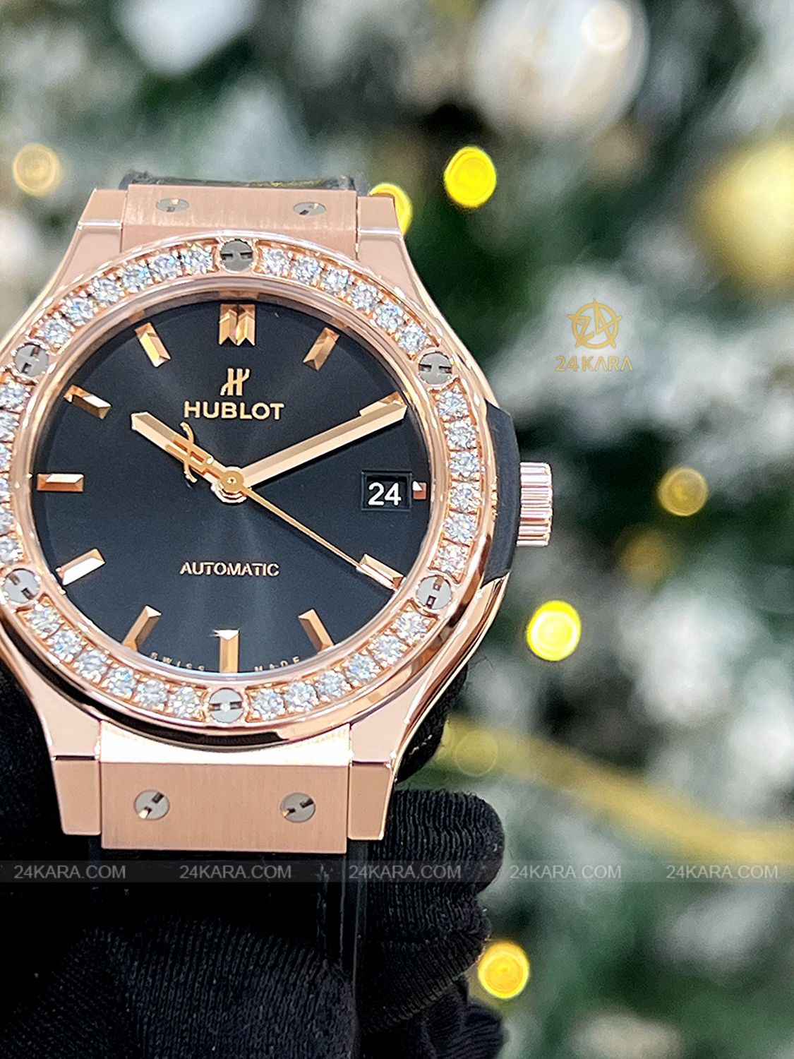 Đồng hồ Hublot Classic Fusion King Gold Diamonds 38 565.OX.1480.LR.1204 Dây da