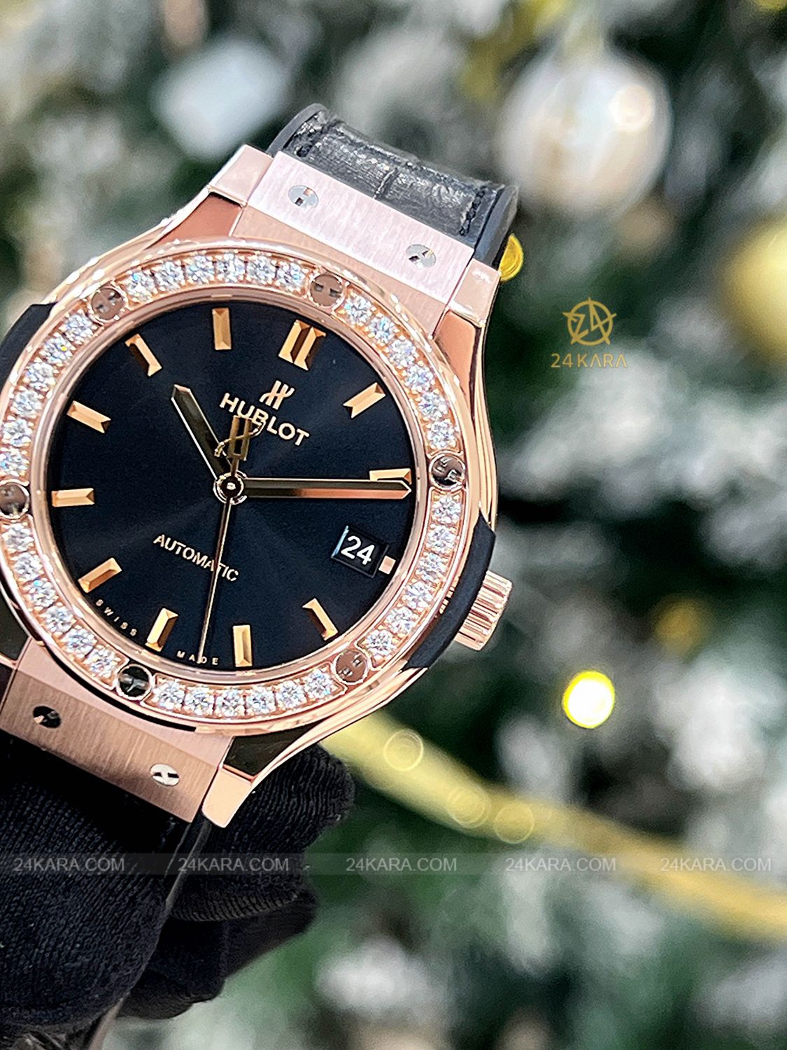 Đồng hồ Hublot Classic Fusion King Gold Diamonds 38 565.OX.1480.LR.1204 Dây da