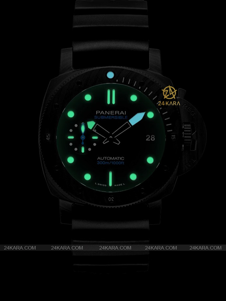 ng H Panerai Submersible Carbotech PAM02231