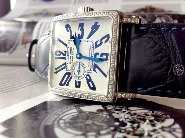 Đồng hồ Roger dubuis Golden Square 18K white gold – Nature diamond (lướt)