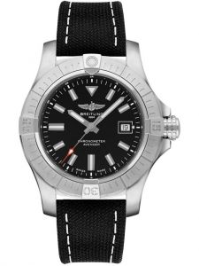 Đồng hồ Breitling Avenger A17318101B1X1