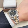 dong-ho-rolex-gmt-master-ii-m126713grnr-0001-oystersteel-va-vang-vang-mat-so-den - ảnh nhỏ 41