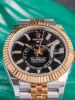 dong-ho-rolex-sky-dweller-m336933-0004-336933-0004-oystersteel-va-vang-vang-mat-so-den-sang-mau-moi-2023 - ảnh nhỏ 23