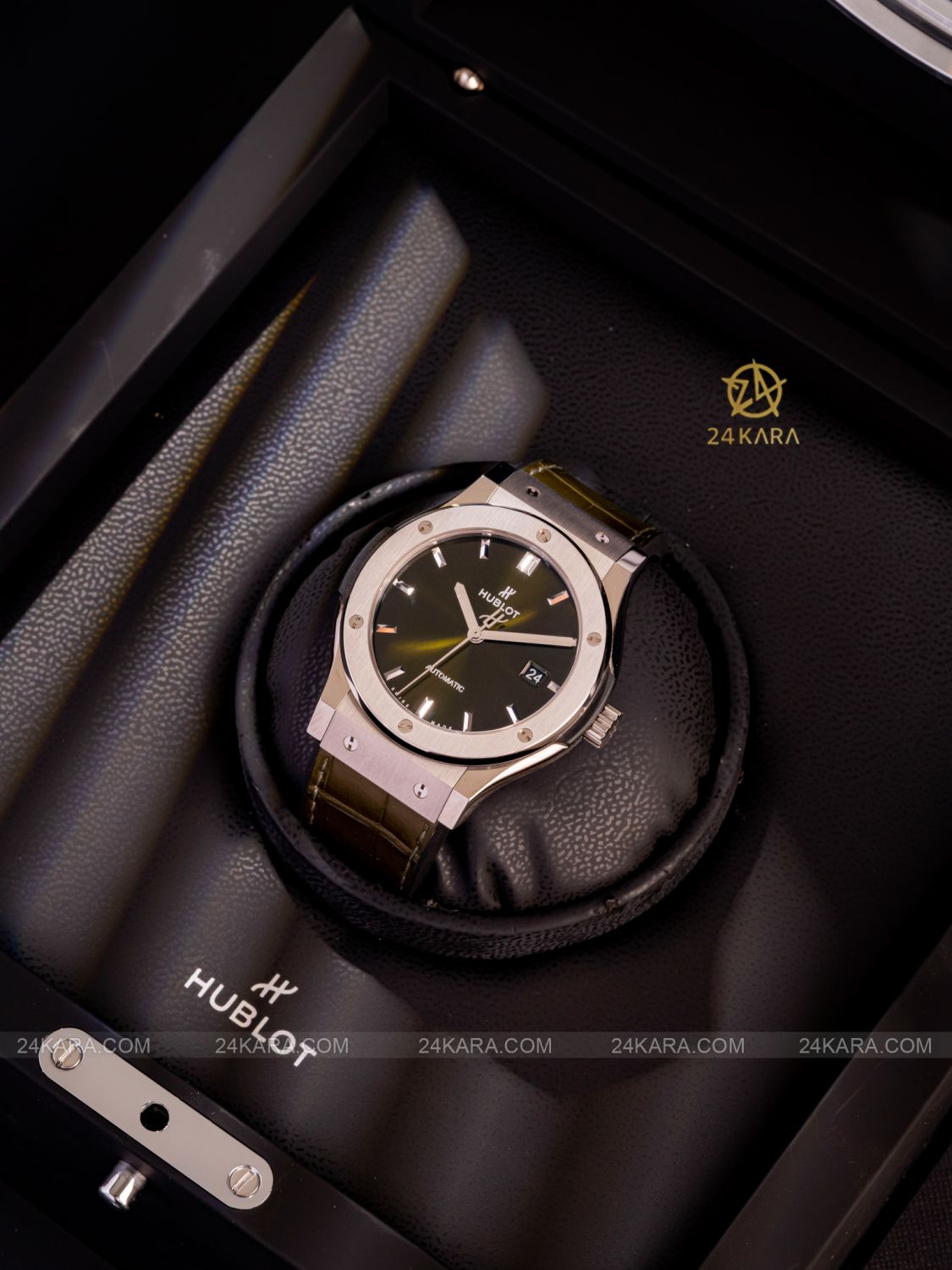 Đồng Hồ Hublot 542.NX.8970.LR 542NX8970LR Classic Fusion Titanium Green - lướt