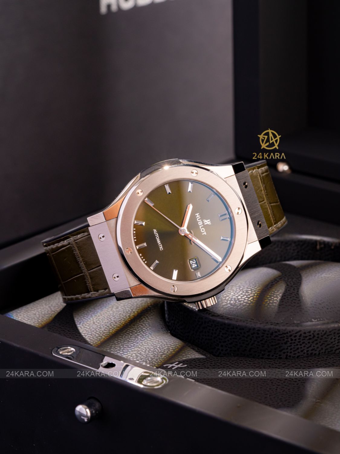 Đồng Hồ Hublot 542.NX.8970.LR 542NX8970LR Classic Fusion Titanium Green - lướt