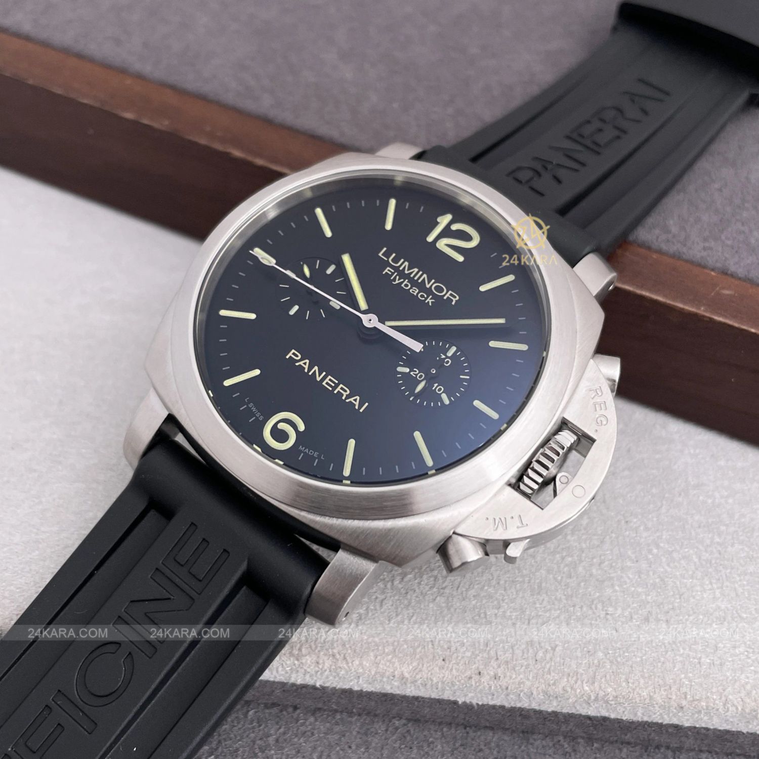 ng h Panerai Luminor 1950 Chronograph Flyback PAM00361 L t