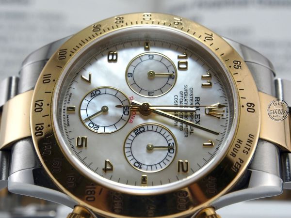Đồng hồ Rolex Daytona demi vàng hồng 18k (lướt)