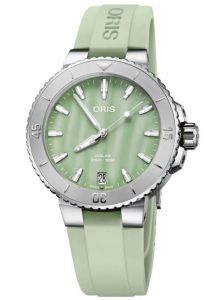 Đồng hồ Oris Aquis Date 01 733 7770 4157-07 4 18 67FC