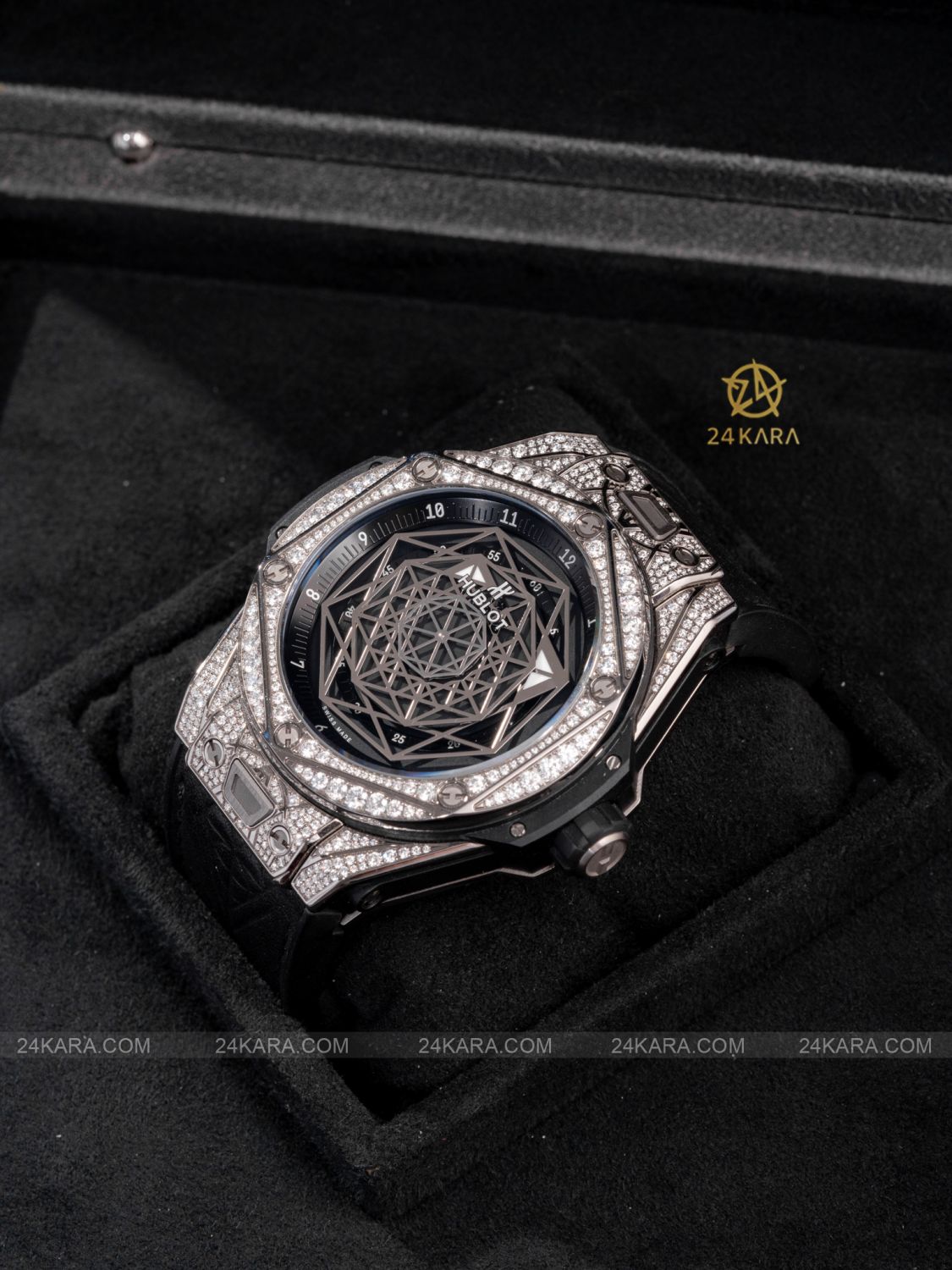 Đồng hồ Hublot Big Bang Sang Bleu Titanium Diamond Pave 45mm 415.NX.1112.VR.1704.MXM17 Limited 200pc - Unworn