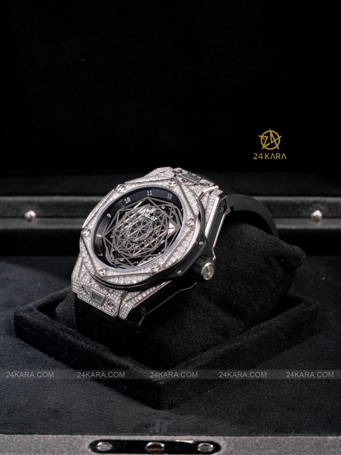 Đồng hồ Hublot Big Bang Sang Bleu Titanium Diamond Pave 45mm 415.NX.1112.VR.1704.MXM17 Limited 200pc - Unworn