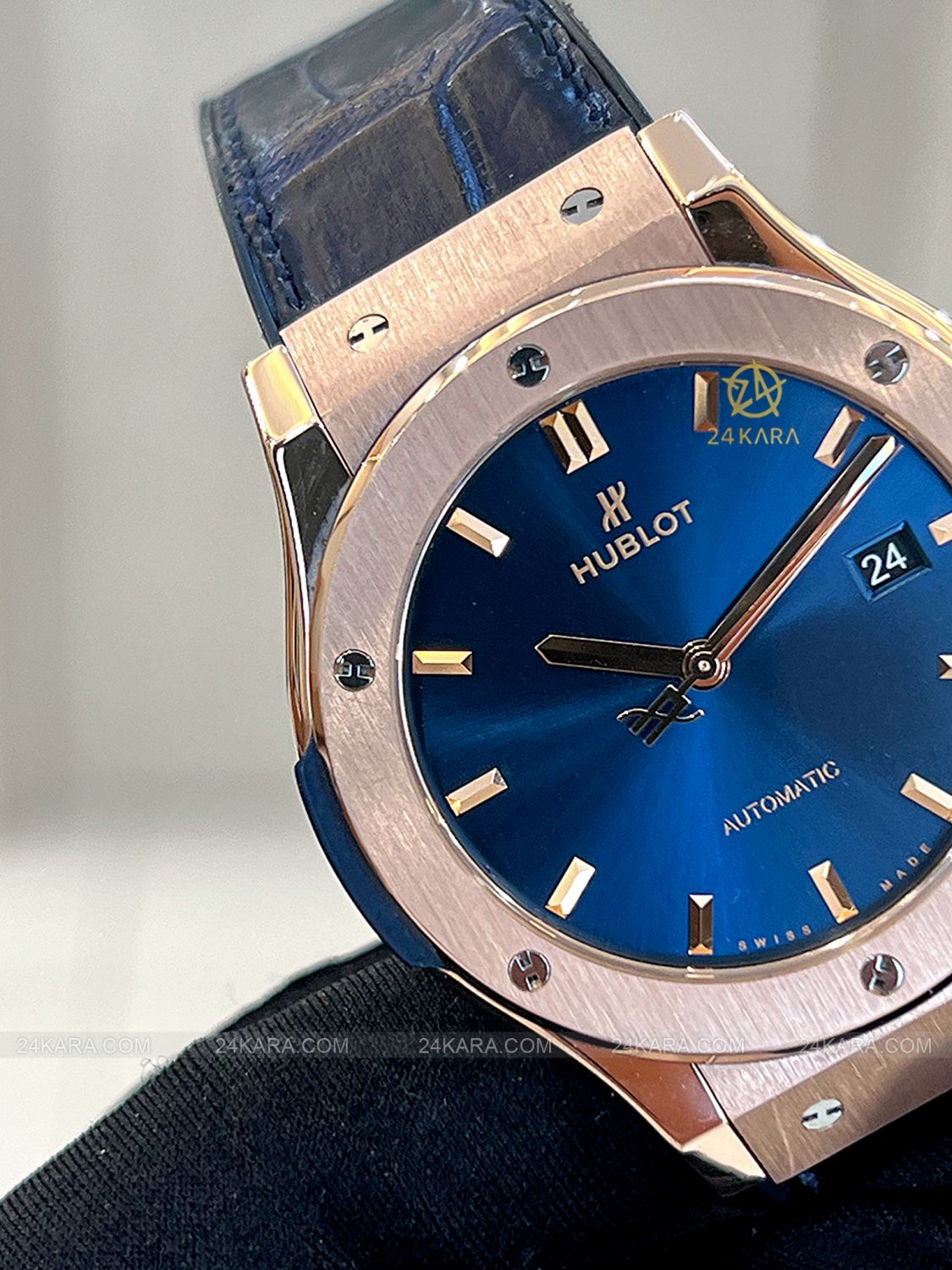 Đồng Hồ Hublot Classic Fusion Blue King Gold 42mm 542.OX.7180.LR - Lướt