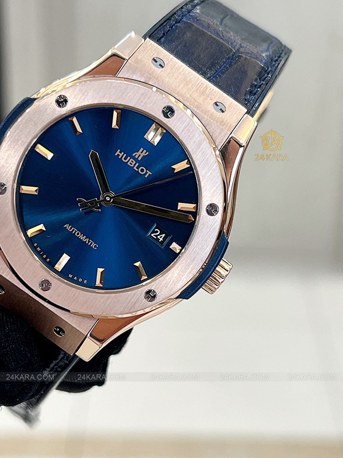 Đồng Hồ Hublot Classic Fusion Blue King Gold 42mm 542.OX.7180.LR - Lướt