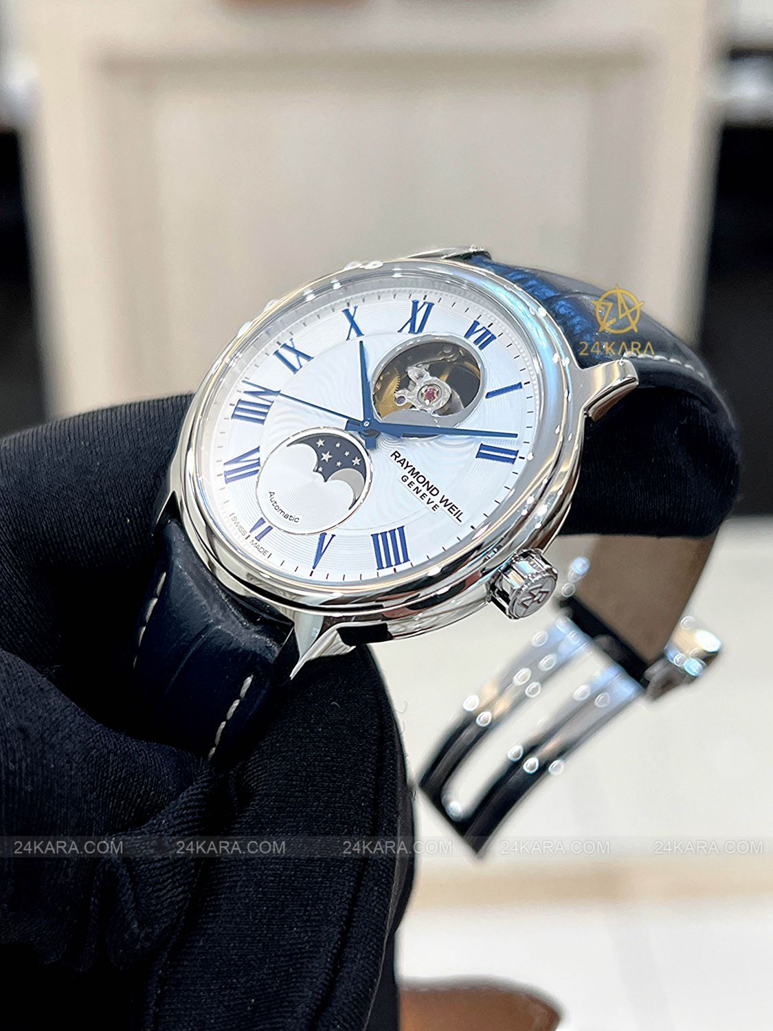 Đồng hồ Raymond Weil Maestro Moonphase 2240-STC-00655 - Lướt