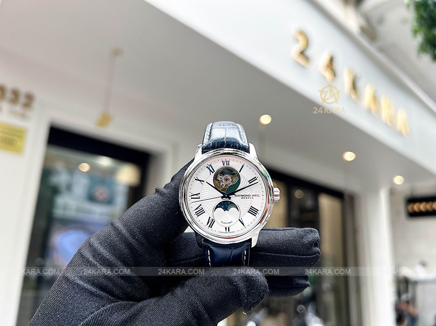 Đồng hồ Raymond Weil Maestro Moonphase 2240-STC-00655 - Lướt