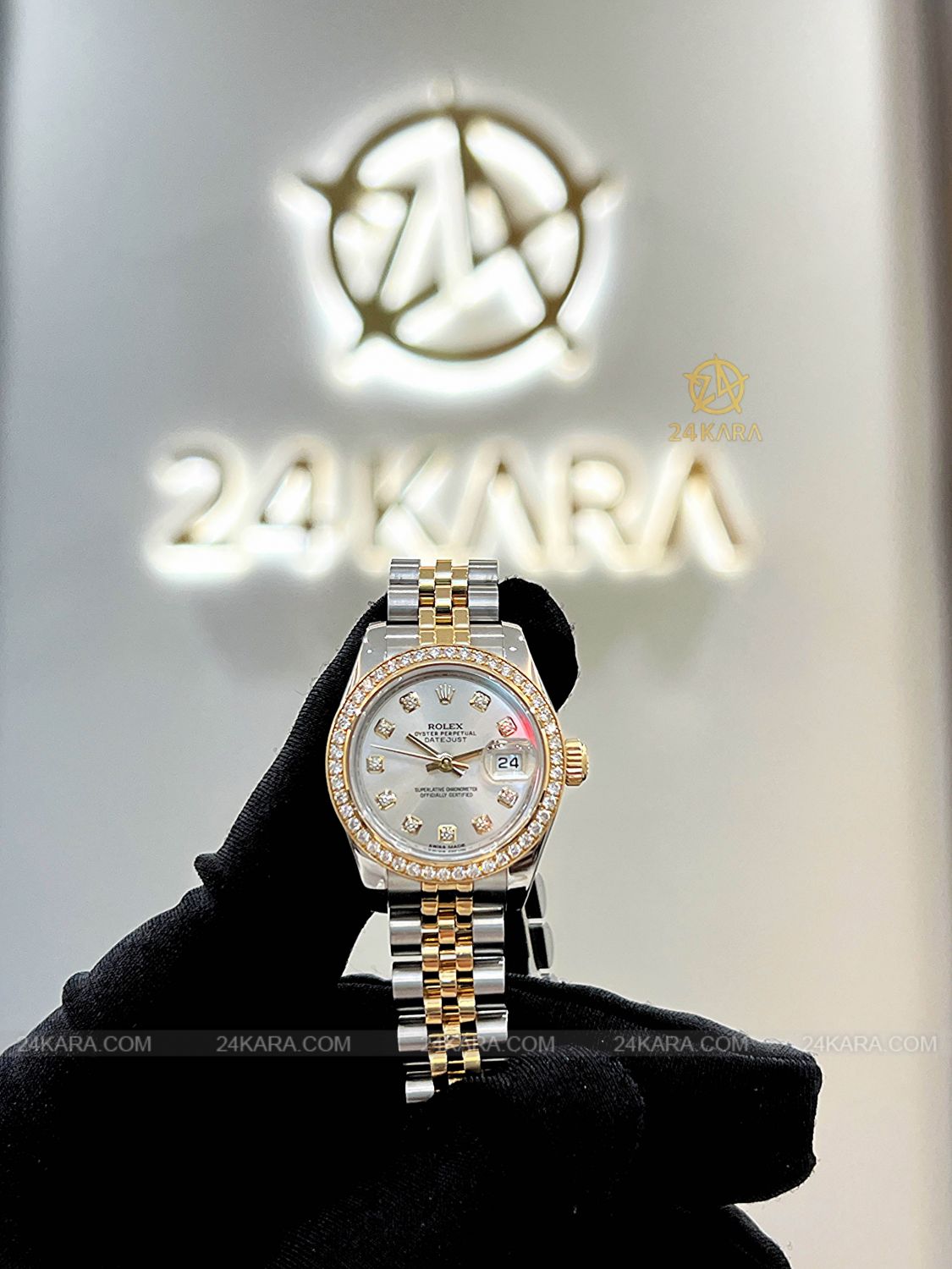 Đồng hồ Rolex Lady Datejust 26 M179383RBR 179383RBR Vàng kim 18ct Niềng kim cương hãng mặt số Silver nạm kim cương - Lướt