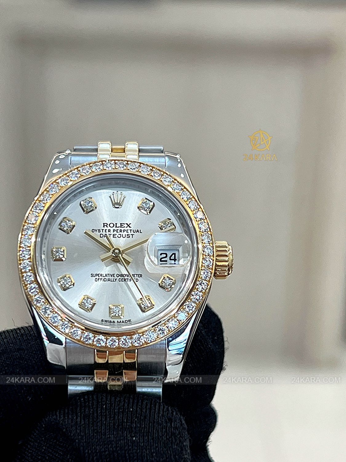 Đồng hồ Rolex Lady Datejust 26 M179383RBR 179383RBR Vàng kim 18ct Niềng kim cương hãng mặt số Silver nạm kim cương - Lướt