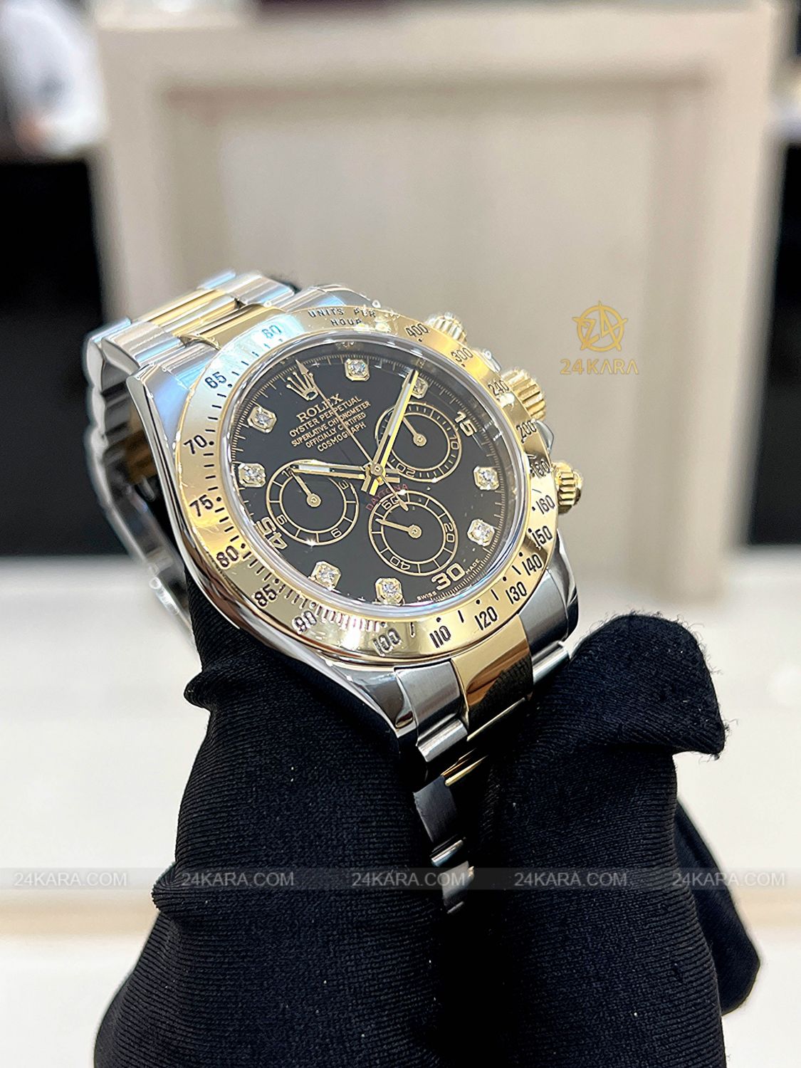 Đồng hồ Rolex Cosmograph Daytona 40 M116523-0043 116523-0043 Vàng Kim 18ct Mặt đen Cọc số Kim cương - Lướt