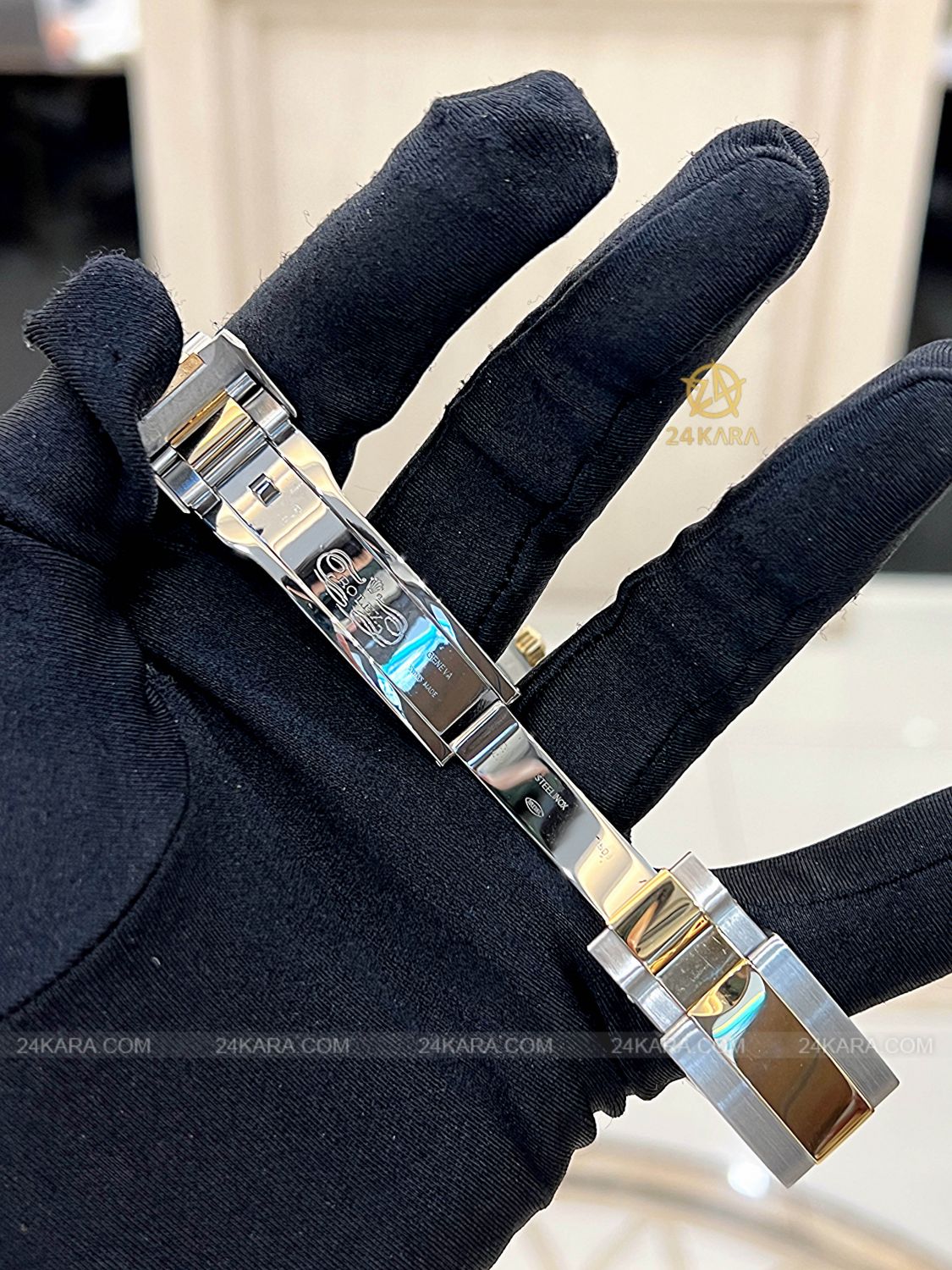 Đồng hồ Rolex Cosmograph Daytona 40 M116523-0043 116523-0043 Vàng Kim 18ct Mặt đen Cọc số Kim cương - Lướt