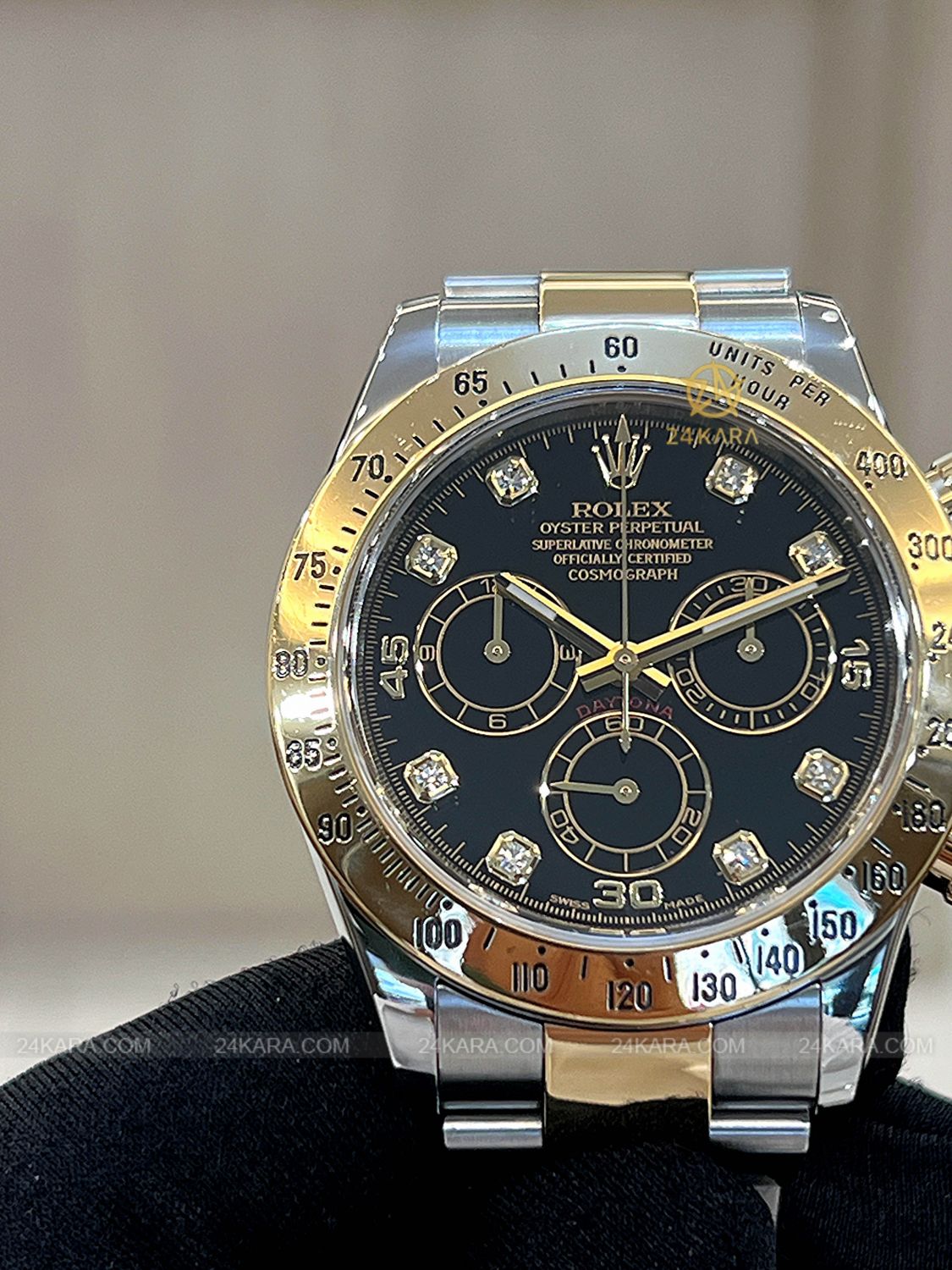Đồng hồ Rolex Cosmograph Daytona 40 M116523-0043 116523-0043 Vàng Kim 18ct Mặt đen Cọc số Kim cương - Lướt